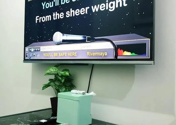 Shore 3 Residences With Netflix And Wifi Guest house