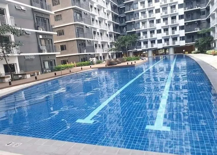 Shore 3 Residences With Netflix And Wifi Guest house Manila
